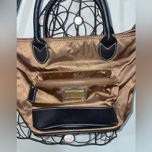 Brown crossbody, good condition. Perry Ellis